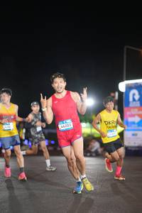 BIB: 44203, 241421
                            <button type="button" onclick="openModal(23027589)" class="btn btn-primary btn-sm float-right btn-popup" data-toggle="modal" data-target=".modal-high-quality">
                        <i class="fas fa-shopping-cart"></i> Add to Cart
                    </button>
                                            <button type="button" onclick="isThisMe(23027589, true)" class="btn btn-success btn-sm float-right btn-popup btn-isme hidden" data-toggle="tooltip" data-placement="bottom" title="นี่คือรูปของคุณใช่ไหม คลิกที่นี่เพื่อเอาเข้าอัลบั้ม">
                        <i class="fas fa-plus"></i> Add to album
                    </button>
                    <button type="button" onclick="isThisMe(23027589, false)" class="btn btn-warning btn-sm float-right btn-popup btn-isnotme hidden">
                        <i class="fas fa-ban"></i> Remove from album
                    </button>